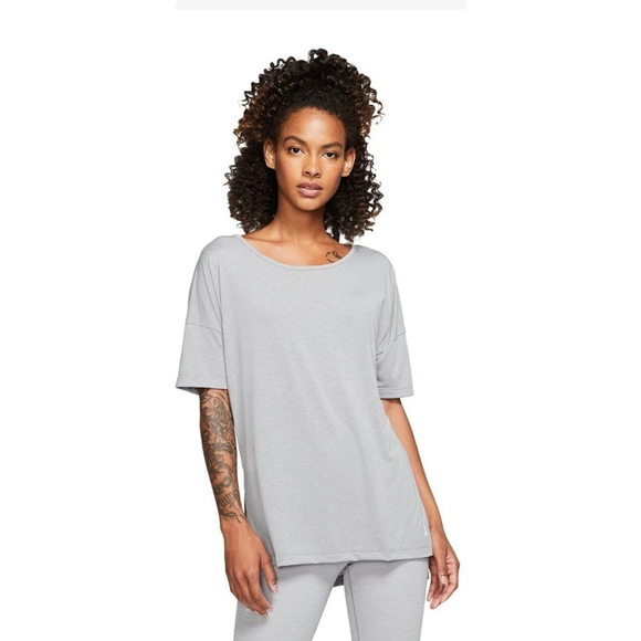 New Nike Womens Dri Fit Yoga Top Layer 2XL Dark Gray Plus Training Short Sleeve - Picture 1 of 12